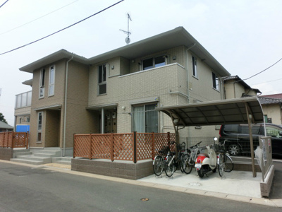 【外観】 | ロイヤルヒルズＰ | ロイヤルヒルズＰ　軽量鉄骨造2階建て