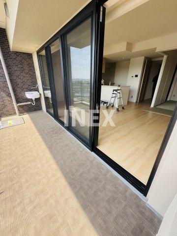 横浜市磯子区磯子台の賃貸マンションのバルコニー