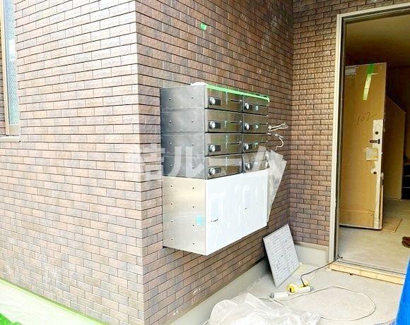 北区神谷３丁目のアパートのエントランス