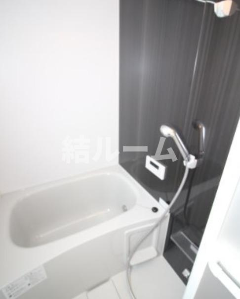 北区神谷３丁目のアパートの浴室