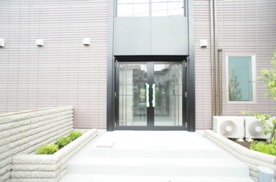 【エントランス】 | レミオ五番館