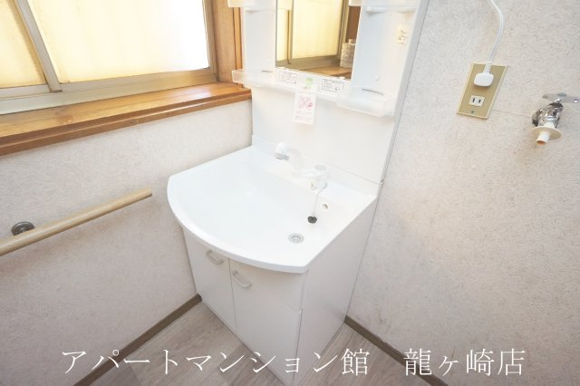 双葉Aハウスの独立洗面台