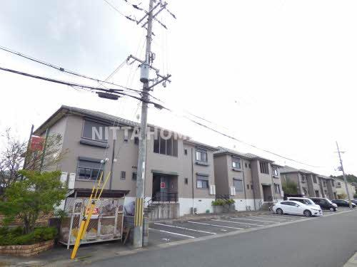 グランヴィアＡの外観|駐車場１台無料で使用可能です◎独立洗髪洗面台を設置済み◇