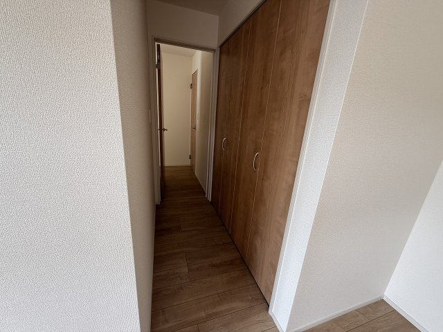 今宿上ノ原　新築戸建　７棟の収納|洋室7.28帖のクローゼット