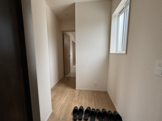 今宿上ノ原　新築戸建　７棟の玄関
