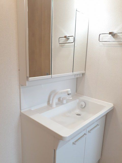 メゾン２３の洗面所