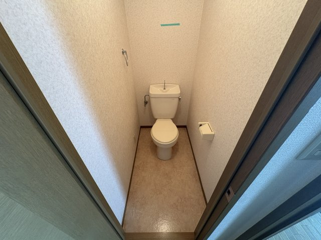 メゾン ド アヴニール板宿のトイレ