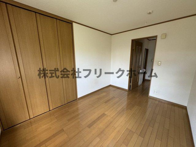 小金井市中町２丁目のアパートの居間・リビング