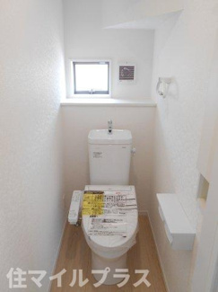 【トイレ】 | 郡山市富田町町内新築一戸建て3棟 | ゆったりとした空間のトイレです