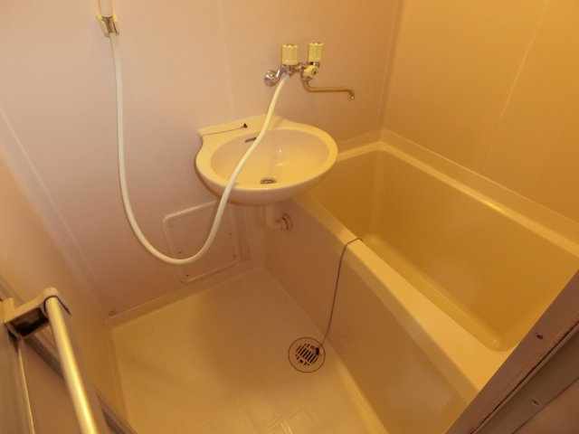 サンホワイト日吉の浴室|他のお部屋の参考写真となります。