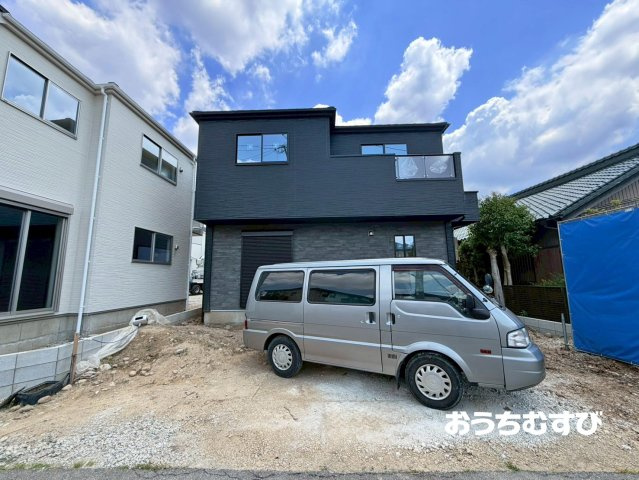 小牧市東田中2期(全9棟)の駐車場
