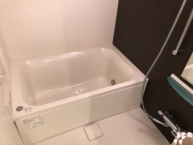 アドヴァンス4の浴室