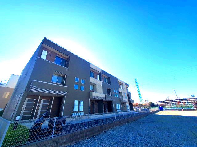 ラ　ルーチェの外観|★温水洗浄便座★エアコン★追焚★TVインターホン★都市ガス★