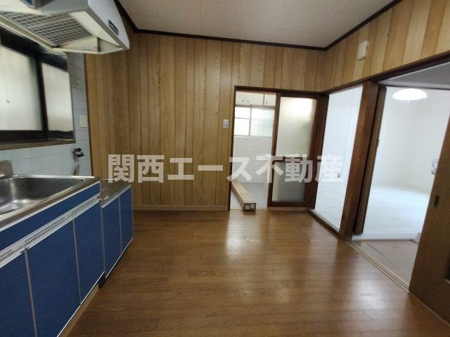 【居間・リビング】 | 大蓮北４丁目貸家