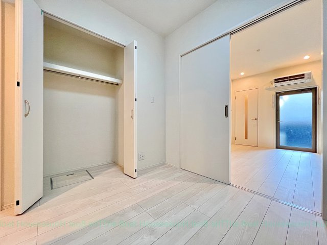 プルミエール白子町の洋室