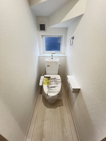 橿原市第1忌部町　全3棟のトイレ|清潔感のあるトイレです