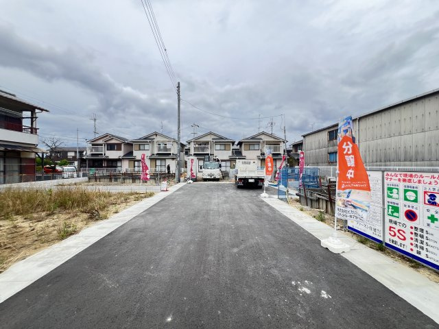 橿原市第1忌部町　全3棟の前面道路含む現地写真