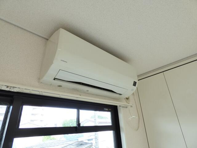 エアコン（写真は別号室、参考）