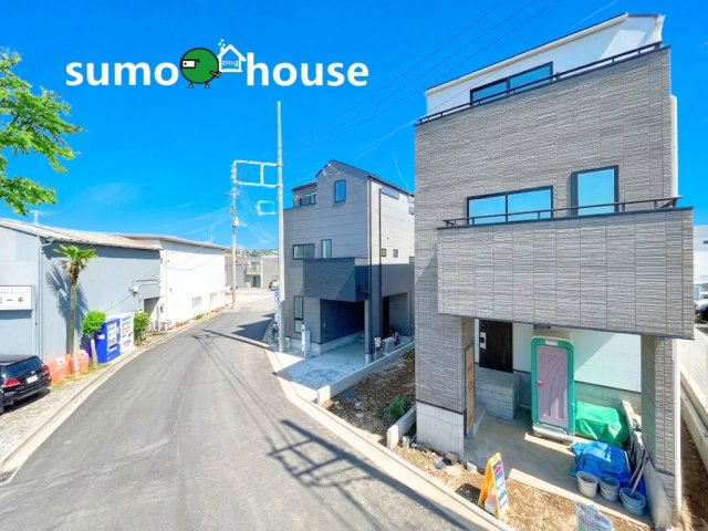鶴見・駒岡Ⅲ　E号棟の前面道路含む現地写真|前面道路含む現地写真です