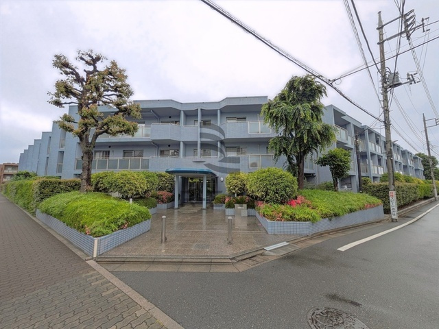 【外観】 | 武蔵関ハイム | 街並みに映える、洗練されたデザインの美しいマンション外観