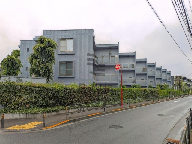【外観】 | 武蔵関ハイム | 洗練されたフォルムが、街並みに存在感を放つレジデンス