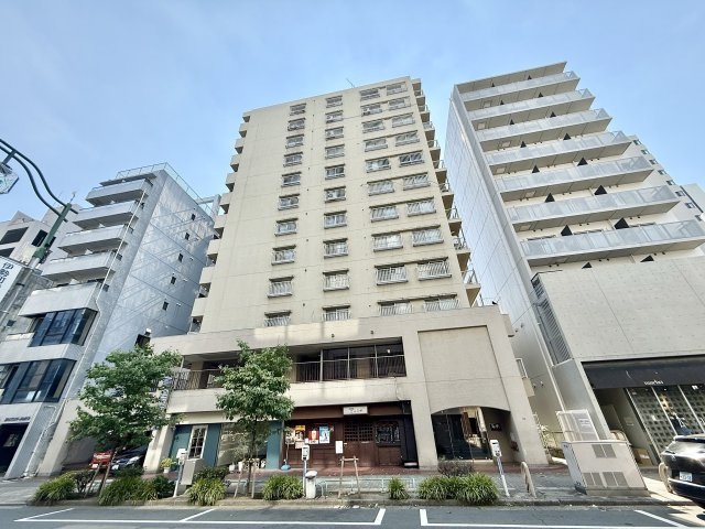丸の内パークマンションの外観