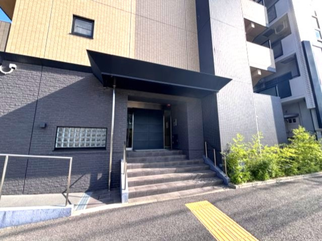 庵のエントランス