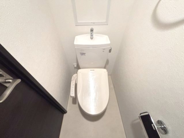 庵のトイレ