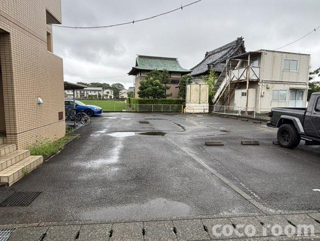 グランストークHoshimaの駐車場