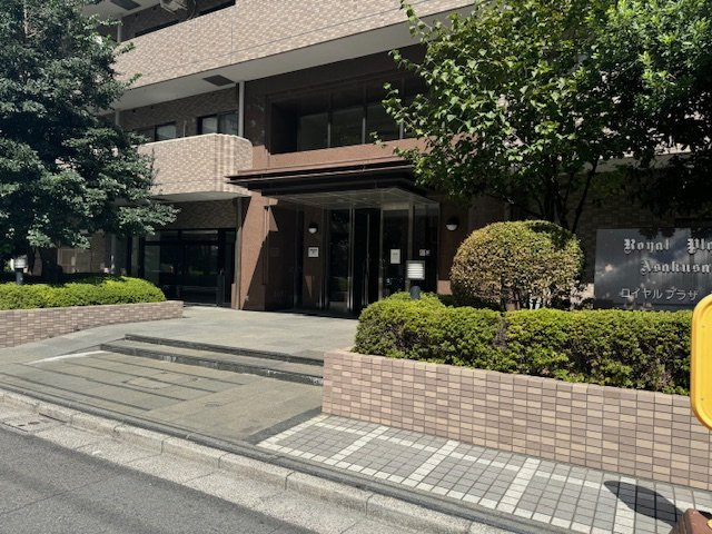 ロイヤルプラザ浅草 のエントランス