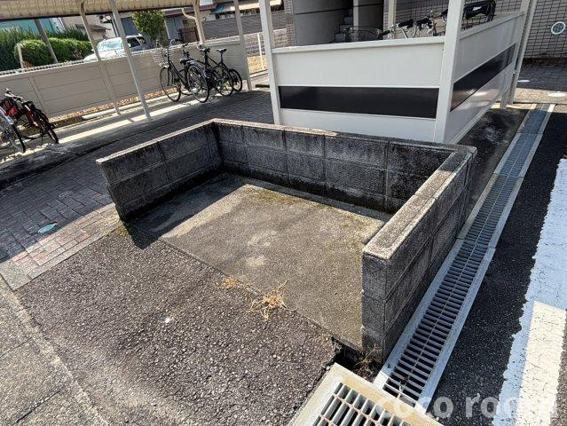 エクステンドの駐車場