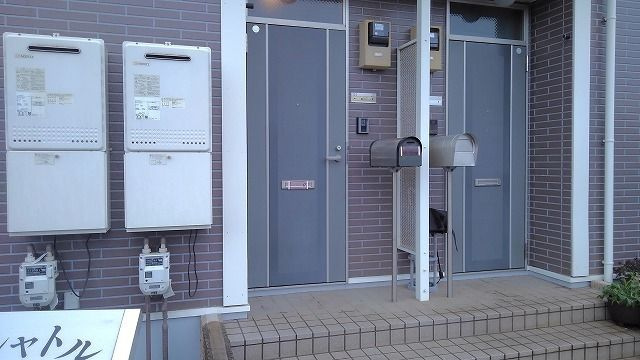 シャトルKのエントランス