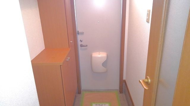 シャトルKの玄関
