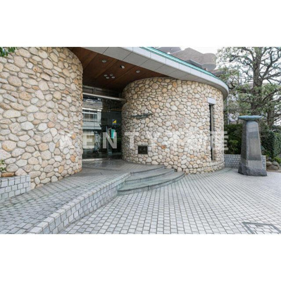 【エントランス】 | ブロンズストーン宇田川 | 落ち着いたエントランスです