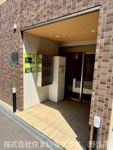 アレーズ南通りのエントランス