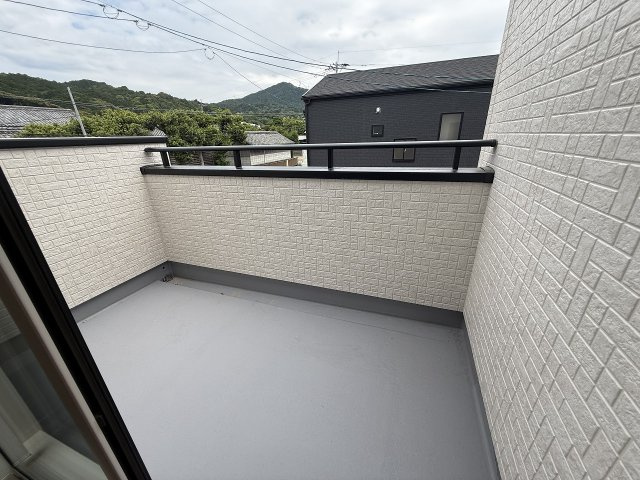 今宿上ノ原　新築戸建　７棟のバルコニー|洋室7.53帖に面したバルコニー