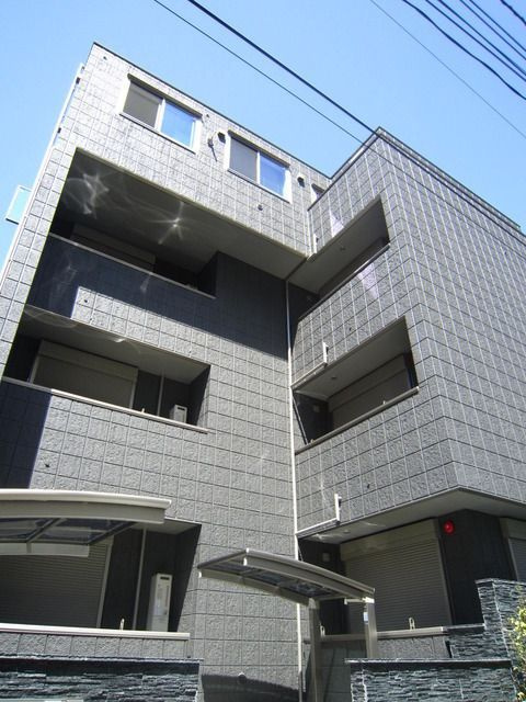 FORTRESS中野坂上の外観