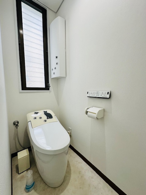 奈良市古市町　中古戸建のトイレ|暮らしやすさに配慮した2階トイレ！