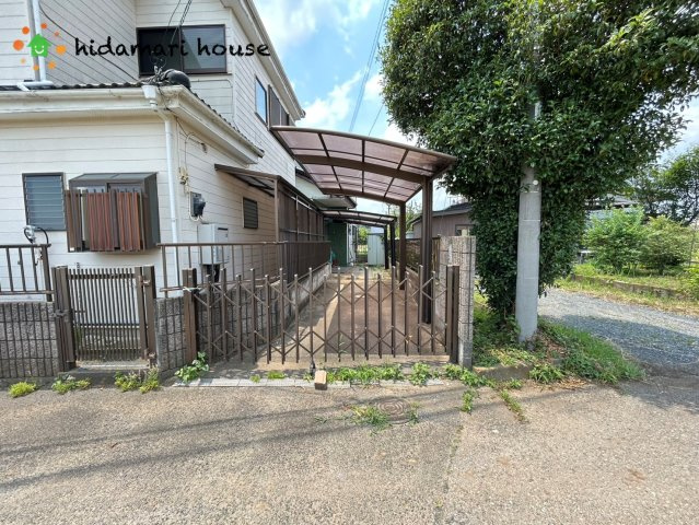 伊奈町羽貫　古屋付き売地の外観