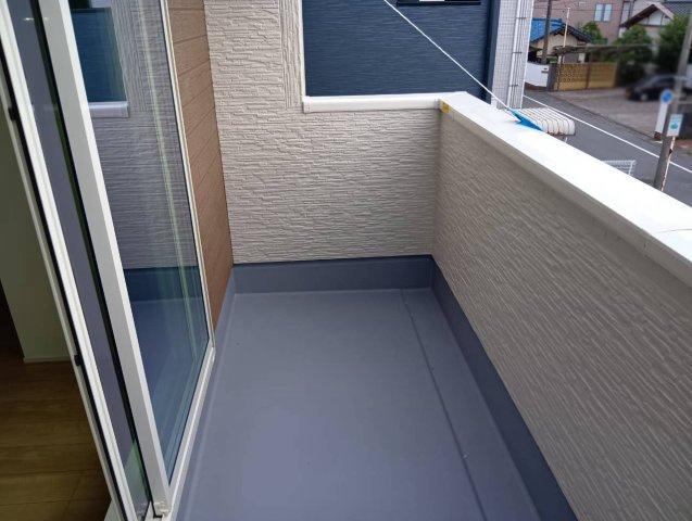 【バルコニー】 | 沼津市東間門 新築建売分譲住宅 建物＋土地 TW06192 | 沼津市東間門　2号棟　バルコニー　※令和8年9月25日撮影