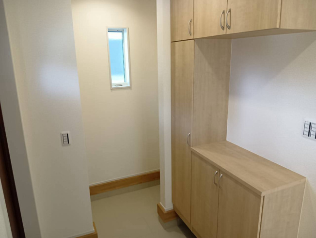 【玄関】 | 沼津市東間門 新築建売分譲住宅 建物＋土地 TW06192 | 沼津市東間門　2号棟　玄関　※令和8年9月25日撮影