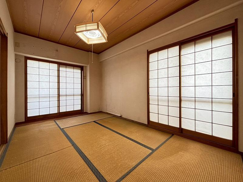 サーパス大東泉町の内装|和室6.0帖　角部屋
■物件内覧・資金計画相談・住宅ローン相談、リフォーム相談、お問合せ受付中■
※当日・翌日のご内覧、ご相談はお電話でのお問合せがスムーズです！