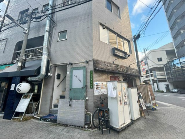 大阪市北区松ケ枝町の店舗一部の外観