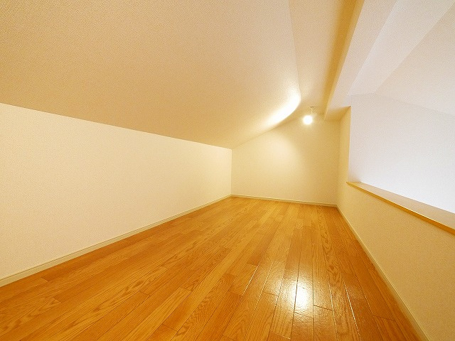 クイーンズパレス　さくらい|ロフトです