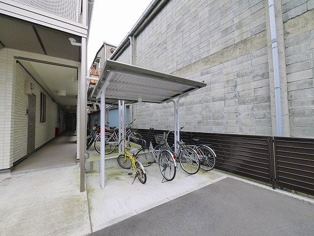 クイーンズパレス　さくらいのその他共用部分|自転車置き場