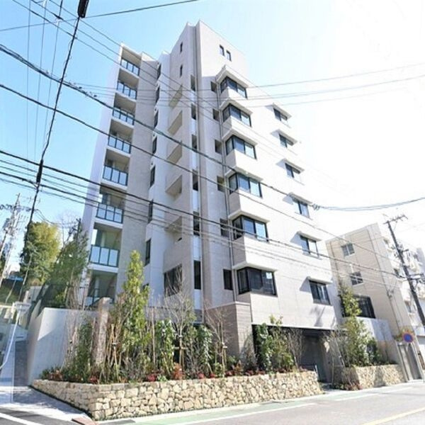 グランドメゾン本山春里町