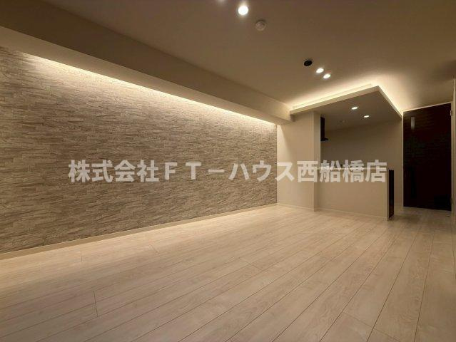 ザ・アークコート市川妙典の居間・リビング