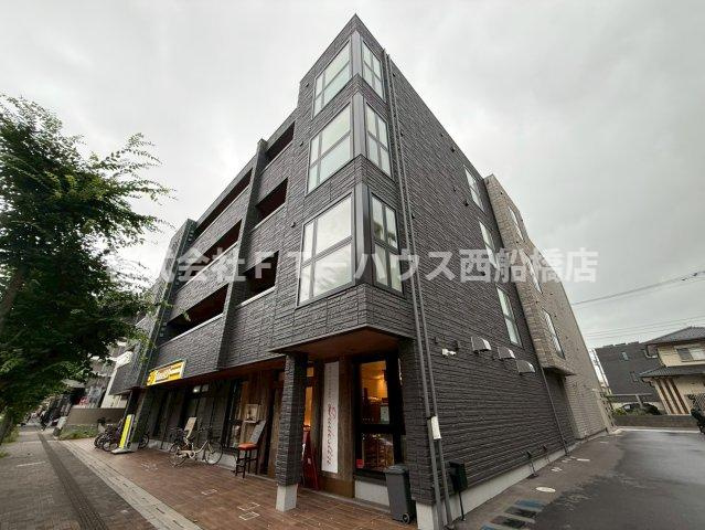 ザ・アークコート市川妙典の外観