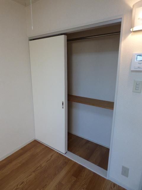 フローラ　Ⅱの収納