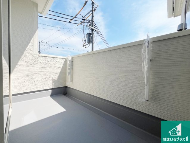 姫路市西庄　第3期　新築一戸建てのバルコニー|ワイドバルコニーは洗濯物を干すスペースが広いのでご家族が多くても安心！